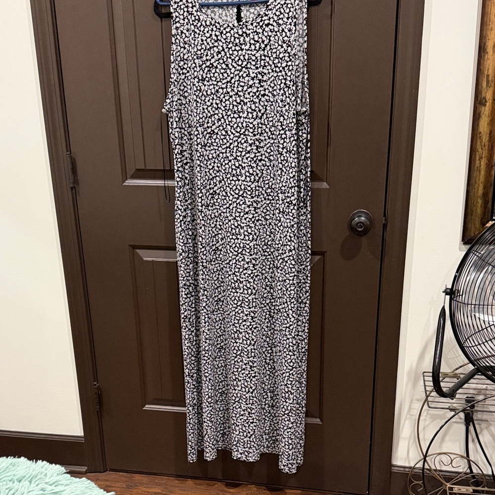 Vince Camuto Black and White Maxi Skirt